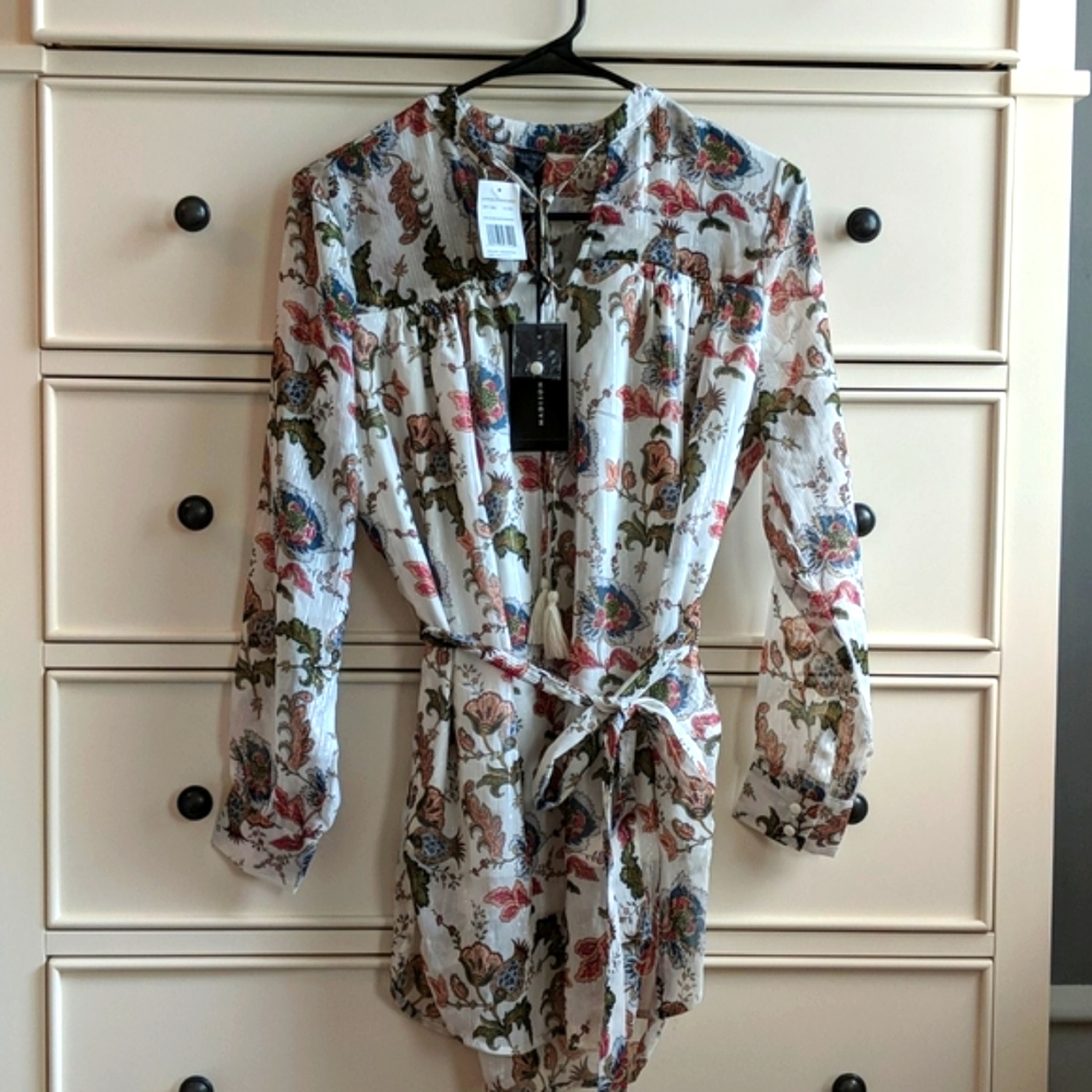 MADISON LILLY sheer top